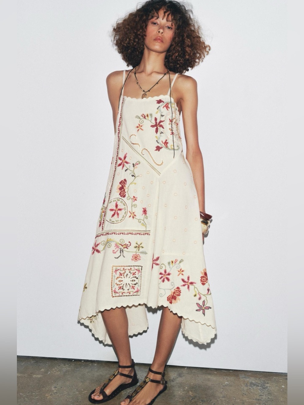 ZARA
Zw Collection Floral Embroidered Asymmetric Dress NWT X Small